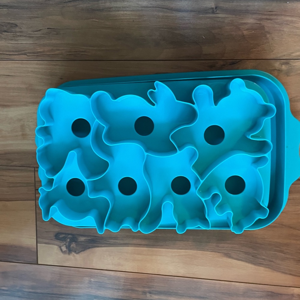 Tupperware jello mold EUC